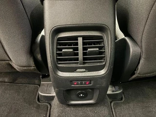 Ford Kuga Ford Kuga 2.5 PHEV Titanium 225pk | Driver Assistance Pack | Winterpack | Wegklapbare Trekhaak | All Season Michelin Cross Climate | 1.500kg Trekgewicht - afbeelding nr 24