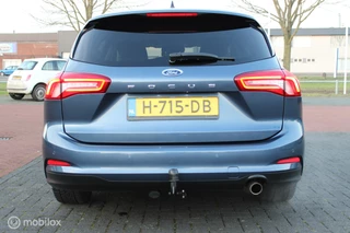 Ford Focus Ford Focus Wagon 1.0 EcoBoost 125 PK Titanium Business, Trekhaak, Stoel-stuurverwarming, 18 Inch LMV, Donker glas, Pdc voor + achter, Navi, App connect, Cruise, Clima - afbeelding nr 14