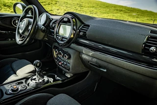 MINI Clubman Mini Clubman 1.5 Cooper Chili Serious Business | Pano | Navi - afbeelding nr 2