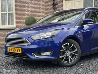 Ford Focus Ford Focus Wagon 1.0 Titanium*Gr Navi*PDC*Trekh*DealerOnderhouden - afbeelding nr 2