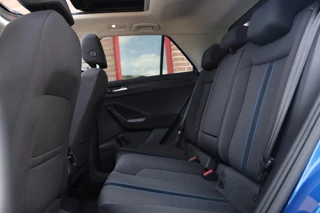 Volkswagen T-Roc Volkswagen T-Roc 1.5 TSI / PANODAK / VIRTUAL / DODEHOEK / ACC / CAMERA - afbeelding nr 19