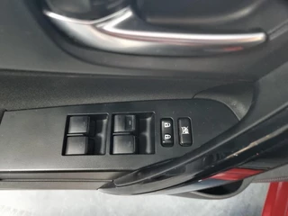 Toyota Auris Toyota Auris 1.8 Hybrid Volcano / Pano / Afn. Trekhaak - afbeelding nr 16