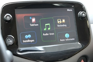 Toyota Aygo Toyota Aygo 1.0 VVT-i x-play | Apple Carplay & Android auto | Achteruitrijca - afbeelding nr 24