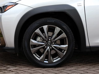 Lexus UX Lexus UX 250h F Sport Premium | Leder | Premium Audio | Stoelverwarming - afbeelding nr 9
