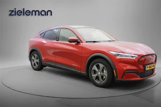 Ford Mustang Mach-E RWD 75 KWH - Panorama, Leer, Navi, Camera, Stoel/Stuur verw. SOH 94%