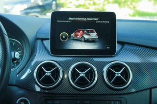 Mercedes-Benz B-Klasse Mercedes B-klasse 200 AMG|Pano|Camera|Alcantara - afbeelding nr 24