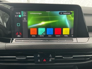 Volkswagen Golf Volkswagen Golf 1.5 eTSI R-Line Business+ Automaat Adap.Cruise Stoel/Stuurverw Led Sfeerverlichting! - afbeelding nr 8