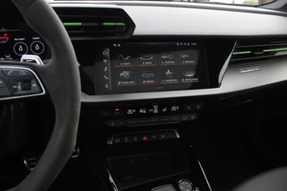 Audi RS3 Audi RS3 Limousine 2.5 TFSI quattro / Verlengd Garantie / Milltek / Keramisch / Panoramadak / Camera / Head-up / B&O / Matrix LED / ACC / Leder - afbeelding nr 20