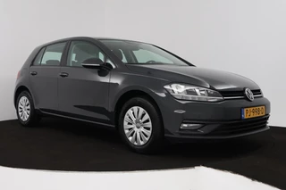 Volkswagen Golf Volkswagen Golf 1.0 TSI Comfortline (PARKEERSENSOREN, CRUISE CONTROL, NAVIGATIE, CARPLAY, NL-AUTO) - afbeelding nr 20