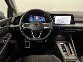 Volkswagen Golf Volkswagen Golf 2.0 TDI 150PK AUTOMAAT/ ACTIVE Business / Panodak / Camera / Head-up / - afbeelding nr 17