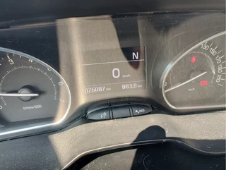 Peugeot 2008 met APK tot 11-6-25 - afbeelding nr 14