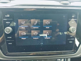 Volkswagen Touran Volkswagen Touran 1.5 TSI Comfortline 7p, airco,cruise,navigatie,app connect,wegklapbare trekhaak,parkeersensoren, - afbeelding nr 21