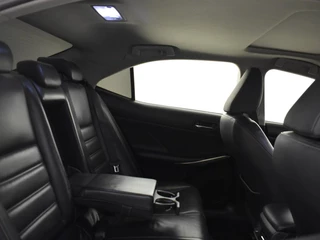Lexus IS Lexus IS 300h Luxury Line | Mark Levinson | Schuifdak | Stoelkoeling - afbeelding nr 15