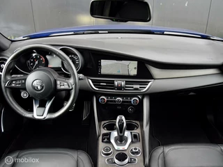 Alfa Romeo Giulia Alfa Romeo Giulia 2.0 T GME AWD Ti 280 pk I Leder I Navi I - afbeelding nr 7