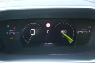 Peugeot 2008 Peugeot 2008 1.2 130PK AUTOMAAT GT PACK | ELEKTRISCH BEDIENBARE BESTUURDERSSTOEL | NAVIGATIE | FULL LED KOPLAMPEN | DRAADLOZE APPLE CARPLAY/ANDROID AUTO | ADAPTIVE CRUISE CONTROL | CAMERA VOOR + ACHTER | CLIMATE CONTROL | LICHTMETALEN VELGEN 17