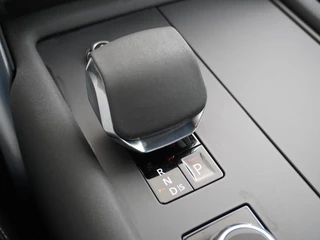 Land Rover Discovery Land Rover Discovery 3.0 D300 R-Dynamic SE 7p. NIEUW MODEL | PANO | 360 CAMERA | 7 PERSOONS - afbeelding nr 49