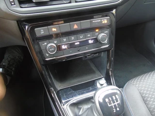 Volkswagen T-Cross Volkswagen T-Cross 1.0 TSI United Edition - 2020 - 32DKM - Navigatie - PDC - Cruise - afbeelding nr 25
