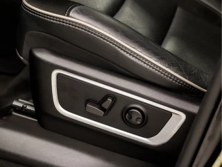 Dodge Ram 1500 Dodge Ram 1500 5.7 V8 4x4 Crew Cab Laramie 402Pk Automaat (PANORAMADAK, LUCHTVERING, GROOT NAVI, STOELKOELING, MEMORY SEATS, HARMAN/KARDON, TREKHAAK, STOELVERWARMING ACHTER, APPLE CARPLAY, NIEUWSTAAT) - afbeelding nr 14