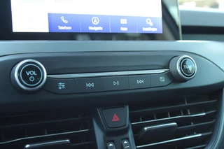 Ford Focus Ford Focus Wagon 1.0 EcoBoost Hybrid Titanium Style | Winter Pack | Camera | Navigatie | Cruise control | Privacy glass | NIEUW MODEL - afbeelding nr 31