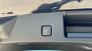 Ford Kuga Ford Kuga 2.5 PHEV Vignale 225pk | Driver Assistance Pack | Wegklapbare Trekhaak | Technology Pack | Winterpack | 20 Inch Lichtmetalen Velgen | Verlengde Fabrieksgarantie tot 06-2028 - afbeelding nr 6