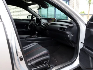 Lexus UX Lexus UX 250h F Sport Premium | Leder | Premium Audio | Stoelverwarming - afbeelding nr 11