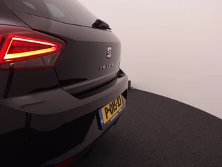 SEAT Ibiza SEAT Ibiza 1.0 TSI 110PK Xcellence AUTOMAAT / FULL LED / VIRTUAL / KEYLESS / STOELVERW / DAB+ / CARPLAY / LEDER-ALCANTARA - afbeelding nr 24