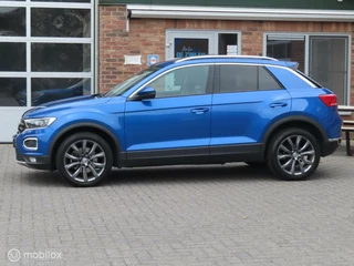 Volkswagen T-Roc Volkswagen T-Roc 1.0 TSI Sport 115 PK, Virtual Cockpit, Panoramadak, 18 Inch - afbeelding nr 6