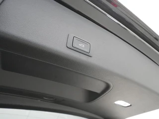 Audi e-tron Audi e-tron e-tron 55 quattro 361pk advanced S-Line 95 kWh Navigatie Camera Stoelverwarming Side assist B&O 6 - afbeelding nr 11