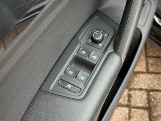 Volkswagen Tiguan Volkswagen Tiguan 1.5 TSI Automaat R-Line Panodak 20 Inch LED - afbeelding nr 27