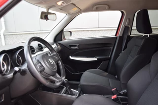 Suzuki Swift Suzuki Swift 1.0 Select | Dealer onderhouden | Apple carplay/android | Stoelverwarming | - afbeelding nr 9