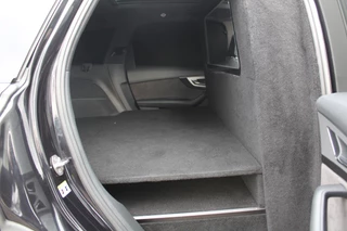Audi SQ7 Audi SQ7 4.0 TDI quattro GRIJS KENTEKEN / Trekhaak / Panoramadak / 360Camera / Head-up / 23'' / Luchtvering / Keyless / Bose / Dodehoek / DAB / Apple CarPlay / Nachtzicht / Matrix LED / ACC / Stoelverwarming - afbeelding nr 18