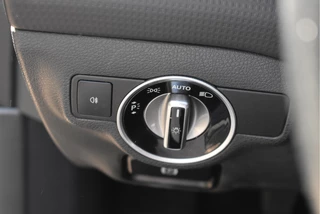 Mercedes-Benz A-Klasse | NL-Auto | Nav | Bluetooth | Cruise Contr | Airco | Xenon | PDC | Allweathers - afbeelding nr 37