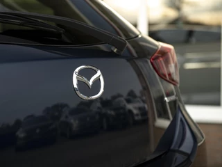 Mazda 2 Mazda 2 1.5 SA-G 90pk Aut. Homura | Camera | Apple Carplay/Android Auto | Stoel- en stuurverwarming | Climate Control | Blind Spot | Donker glas achter - afbeelding nr 37