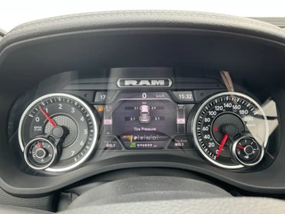Dodge Ram 1500 Dodge Ram 1500 5.7 V8 4x4 Crew Cab Laramie Pano Full Navi SideSteps Trekhaak Luchtvering - afbeelding nr 28
