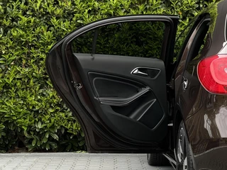Mercedes-Benz A-Klasse Mercedes A-klasse 220 4Matic Prestige, CRUISE, NAVI, CAMERA, LEDER, LED, XENON, AIRCO, PDC, LICHTMETAAL 18