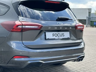 Ford Focus Ford Focus Wagon 1.0 EBH STLine X Driverpack | 18inch | Winterpack! - afbeelding nr 7