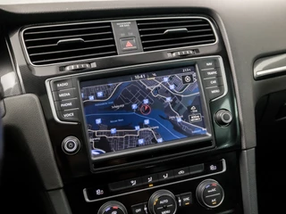 Volkswagen Golf Volkswagen Golf 1.4 TSI GTE 204Pk Automaat (SCHUIFDAK, NAVIGATIE, CLIMATE, CAMERA, GETINT GLAS, SPORTSTOELEN, LED KOPLAMPEN, CRUISE, NIEUWE APK, NIEUWSTAAT) - afbeelding nr 29