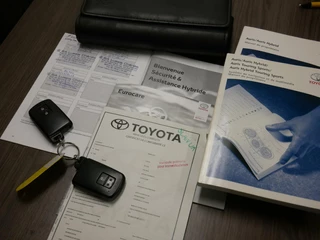 Toyota Auris Toyota Auris 1.8 Hybrid Dynamic Camera| Trekhaak| Navi+BT - afbeelding nr 5