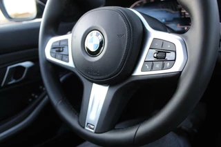 BMW 3 Serie BMW 3-serie 330e eDrive Sport/Shadow/Schuifdak/19inch - afbeelding nr 9