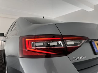 Škoda Superb *NAVI-FULLMAP | BI-XENON | ADAPTIVE-CRUISE | CANTON-AUDIO | MEMORY-PACK | BLINDSPOT | KEYLESS | COMFORT-SEATS | ECC | HEATED-SEATS  | TOWBAR | PARKPILOT | 17''ALU* - afbeelding nr 26