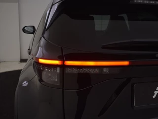Toyota Yaris Cross Toyota Yaris Cross 1.5 Hybrid 130 Executive | Stuur en Stoelverwarming | PDC V+A | - afbeelding nr 11