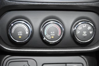Jeep Renegade Jeep Renegade 1.6 E-Torq Longitude *1ste Eigenaar*Navigatie*DAB*PDC* - afbeelding nr 11