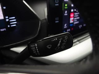 Škoda Octavia Škoda Octavia Combi 1.0 TSI Business Edition TREKHAAK / CARPLAY / SFEERVERLICHTING / NAVI / CLIMA / PDC / BLUETOOTH / CRUISE / NL-AUTO - afbeelding nr 28