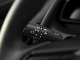 Mazda 2 Mazda 2 1.5 SA-G 90pk Aut. Homura | Camera | Apple Carplay/Android Auto | Stoel- en stuurverwarming | Climate Control | Blind Spot | Donker glas achter - afbeelding nr 43