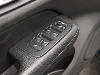 Volvo V60 Volvo V60 B3 AUT(8) MOMENTUM+ HARMAN KARDON LEDER ACC BLIS KEYLESS - afbeelding nr 11