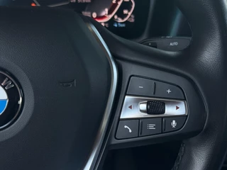 BMW 3 Serie BMW 330e Plug-in Hybrid | 66.417 km | Shadow Line | M Velgen | Achteruitrijcamera | Stoelverwarming|PDC| - afbeelding nr 7