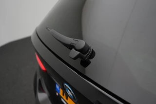 BMW 3 Serie BMW 3-serie Touring 320e High Executive automaat | Laser LED koplampen | M Sport | Panorama dak | lederen bekleding | elektrisch wegklapbare trekhaak - afbeelding nr 82