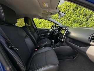 Renault Clio Renault Clio 1.2 TCe INTENS, FACELIFT, NAVI, CRUISE, LEDER, ECC-AIRCO, KEYLESS, LED, PARKEERSENSOREN, LICHTMETAAL 17