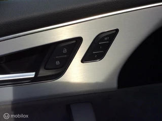 Audi SQ8 Audi SQ8 4.0 TDI SQ8 quattro Leder 22