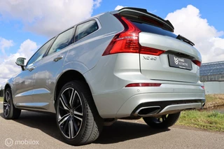 Volvo XC60 Volvo XC60 2.0 T8 Twin Engine AWD R-Design / Pano / Bowers - afbeelding nr 35